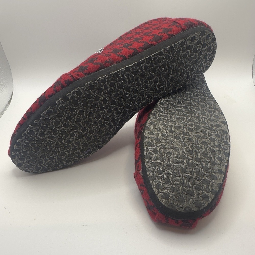 TOMS Classic Alpargata Slip On Red And Black Houndstooth Women's 8.5 Cozy - Picture 7 of 8